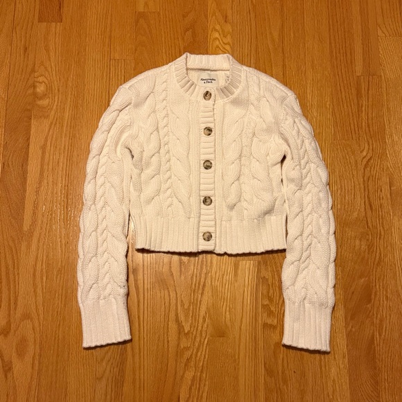 Abercrombie Cable Short Cardigan NEW - Picture 2 of 5